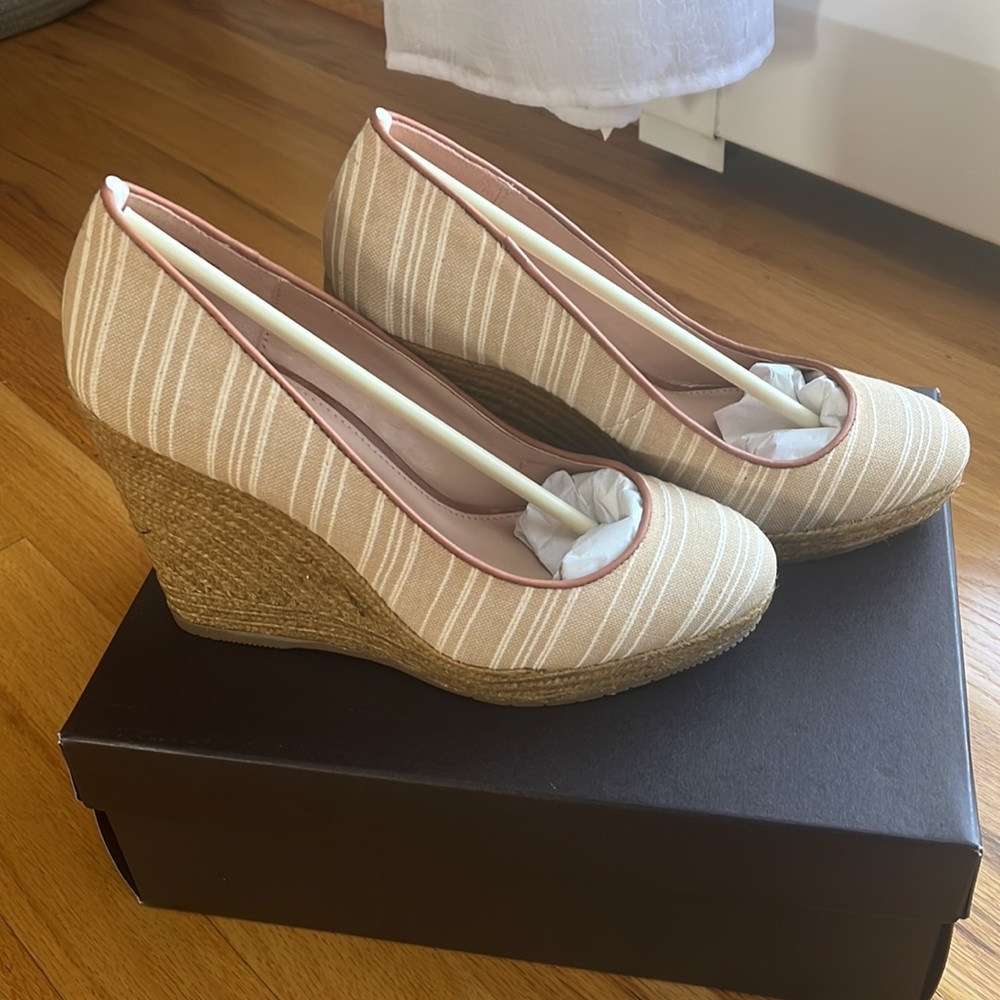 Enzo Angiolini Easteffo Wedges